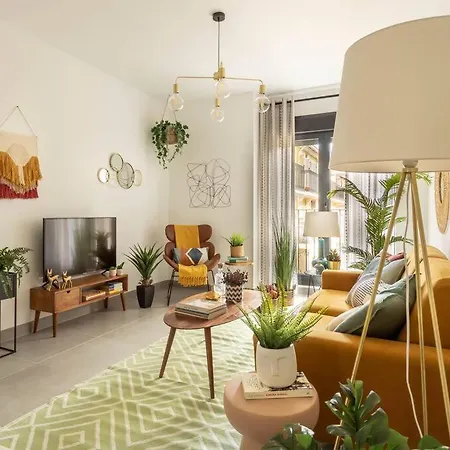 Circus Center Apartment